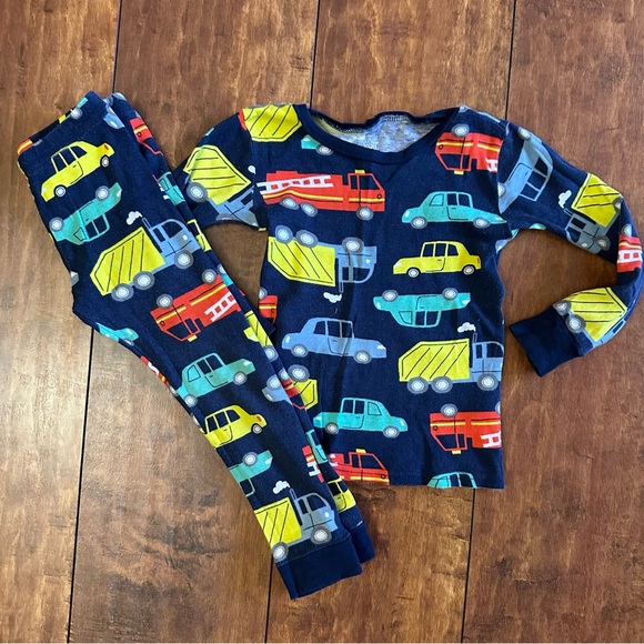 Toddler boys pajama set bundle 3T - Picture 4 of 6